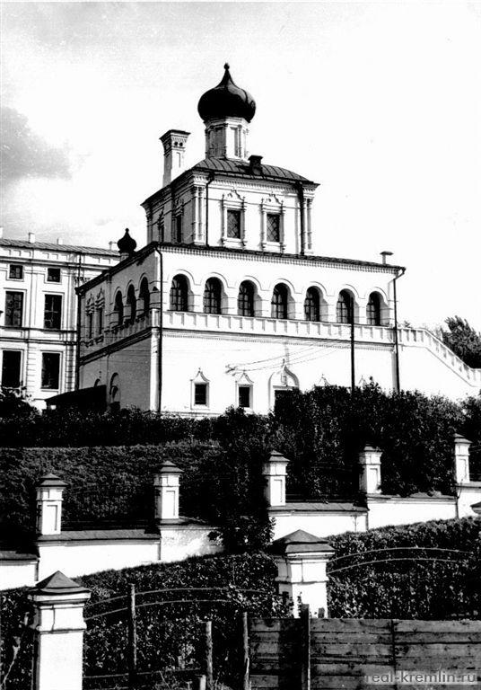 Дворцовая церковь