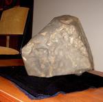 Каменный метеорит (углистый хондрит)