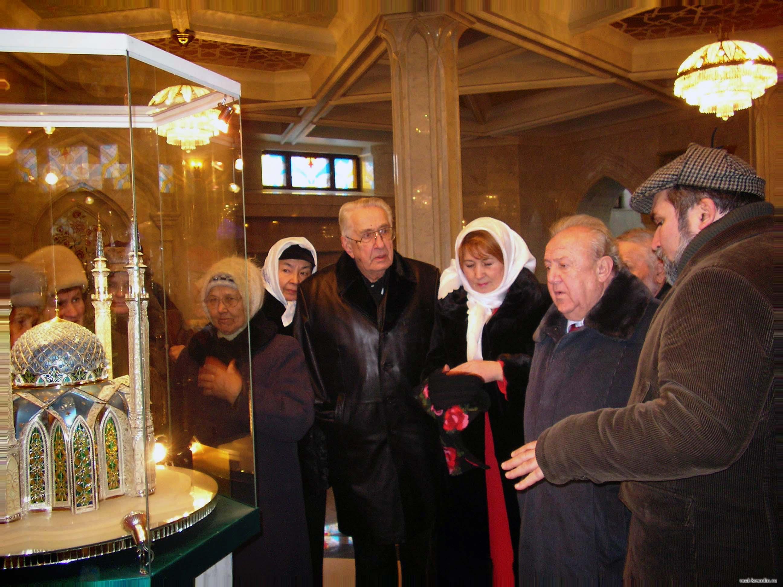 Именитые гости в мечети Кул Шариф
